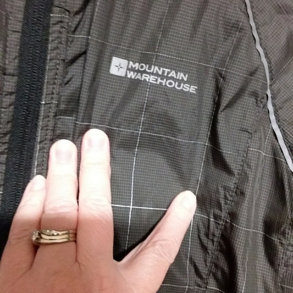 ⬇️ Mountain Warehouse Active light jacket - Picture 6 of 12